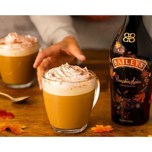 Load image into Gallery viewer, Buy Baileys Pumpkin Spice online from the best online liquor store in the USA.
