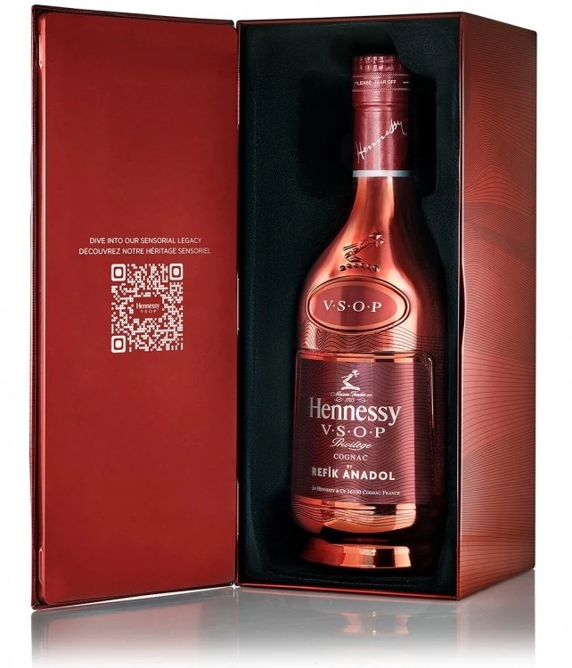 Load image into Gallery viewer, Hennessy V.S.O.P Limited Edition By Refik Anadol
